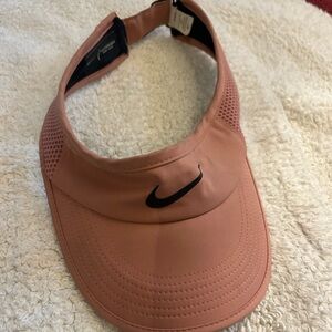 Dusty rose Nike dri-fit visor